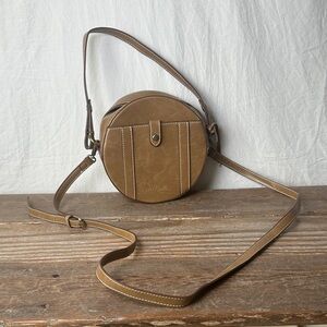 Simply Noelle Tan Crossbody Bag